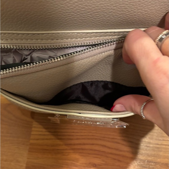 Backpack - Picture 6 of 10